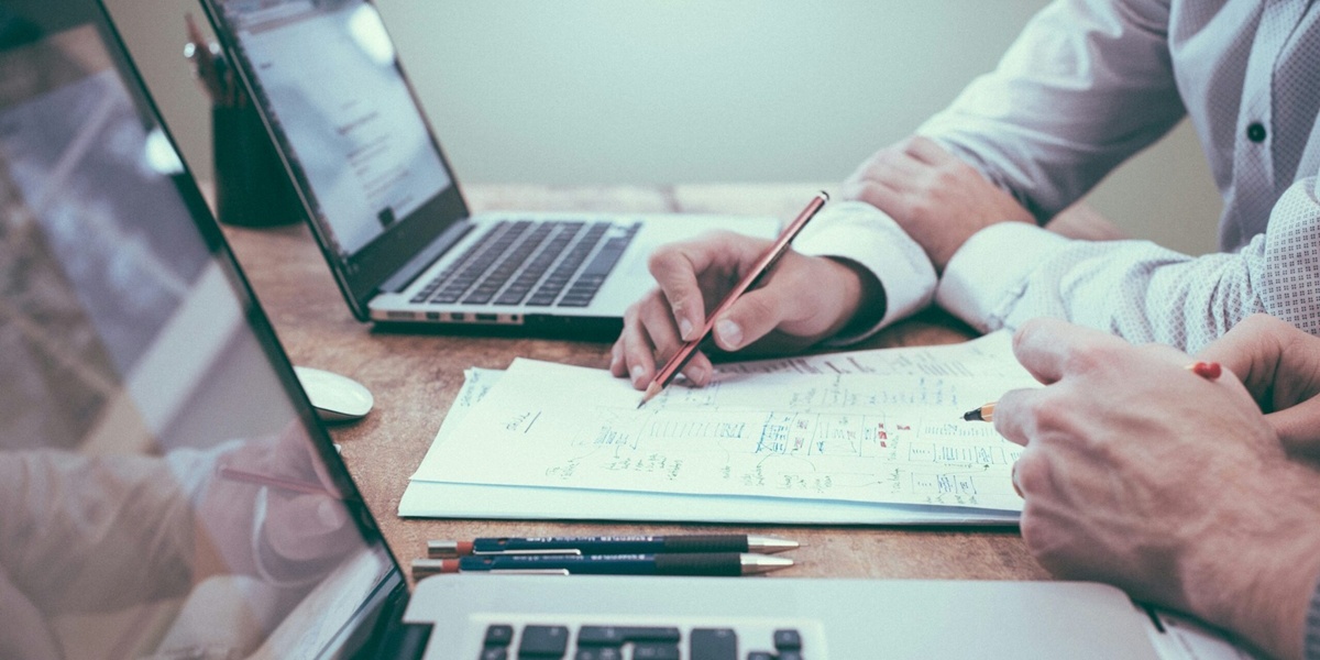 10 Exemplos Reais de Empresas que Lideram em Impacto Social